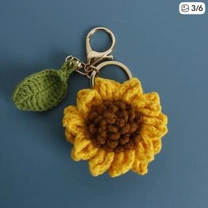 Crocheted sunflower keychain bag charm 🌻🌻🌻